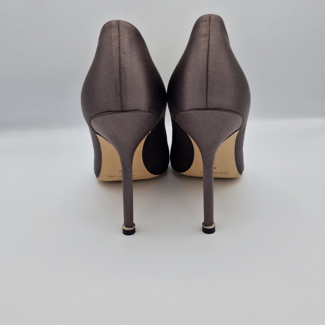 Manolo Blahnik Grey Satin Hangisi 105 Heels Size EU 40