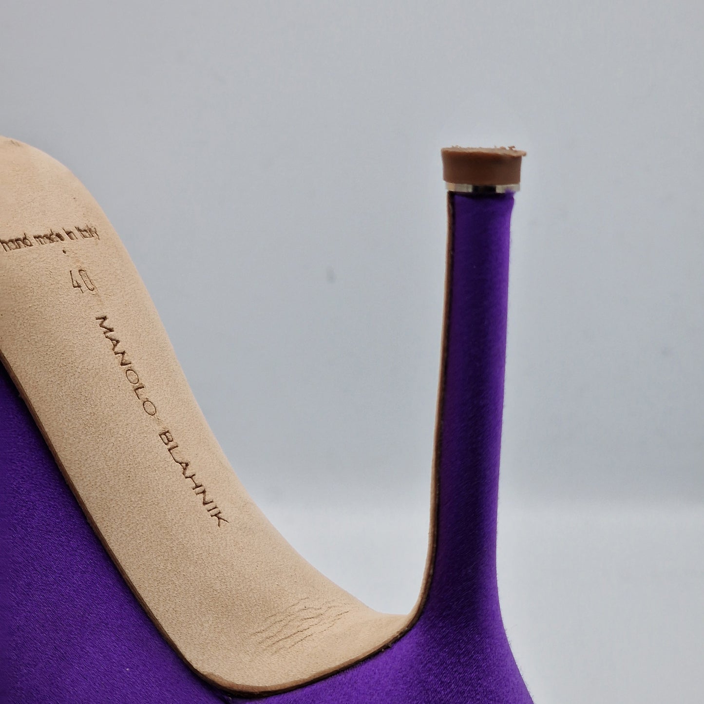 Manolo Blahnik Purple Satin Hangisi 105 Heels Size EU 40
