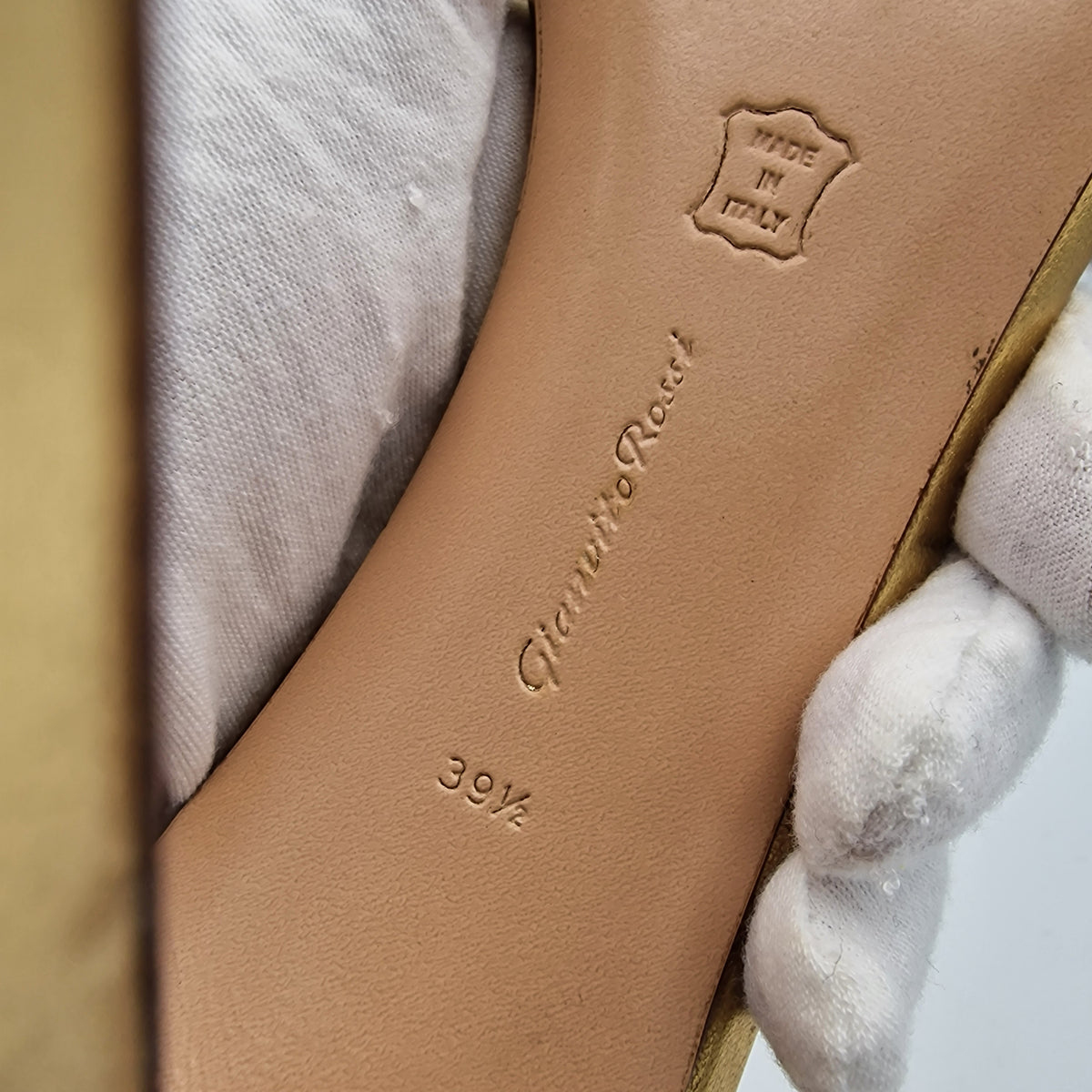 Gianvito Rossi Bijoux Gold Leather 105 Sandals EU size 39.5