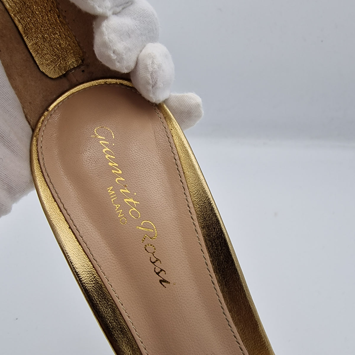 Gianvito Rossi Bijoux Gold Leather 105 Sandals EU size 39.5
